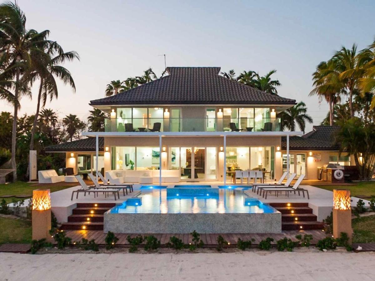 Black Urchin Boutique Resort Bodden Town Dış mekan fotoğraf